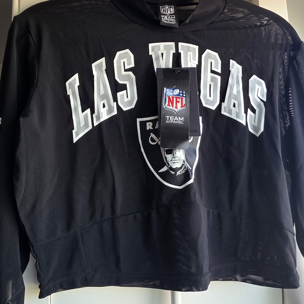 NFL Team Apparel Las Vegas Raiders Black Cropped Crew